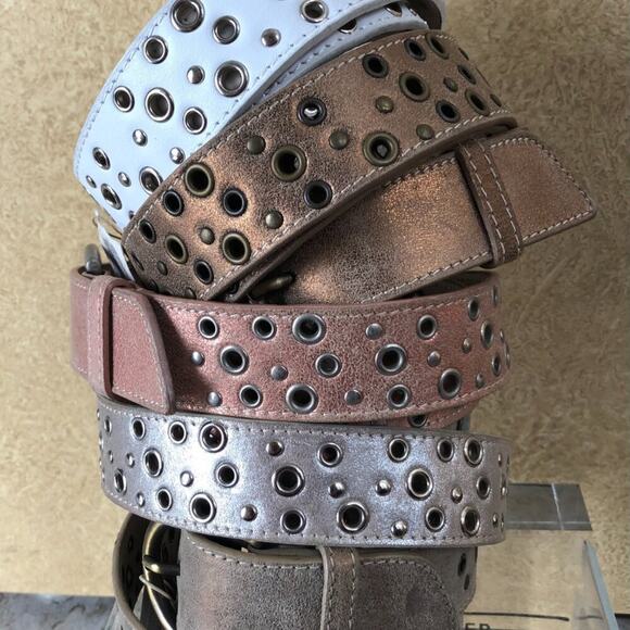 Donald Pliner Belt White Leather Embellished Metal Studs New NWT $225 adjustable